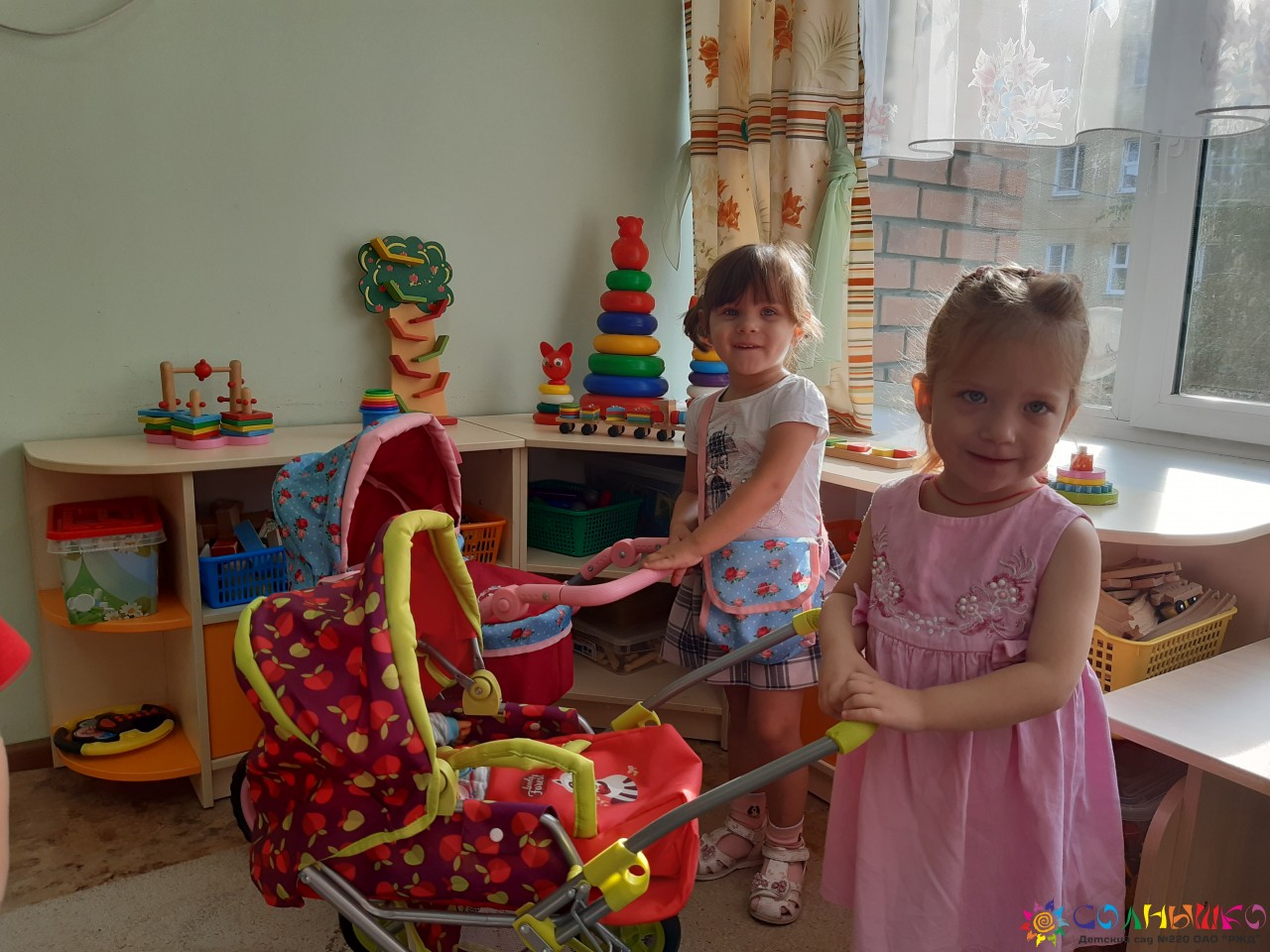 Зорина Диана и Мартынюк Вика