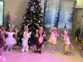 Прощание с Елочкой